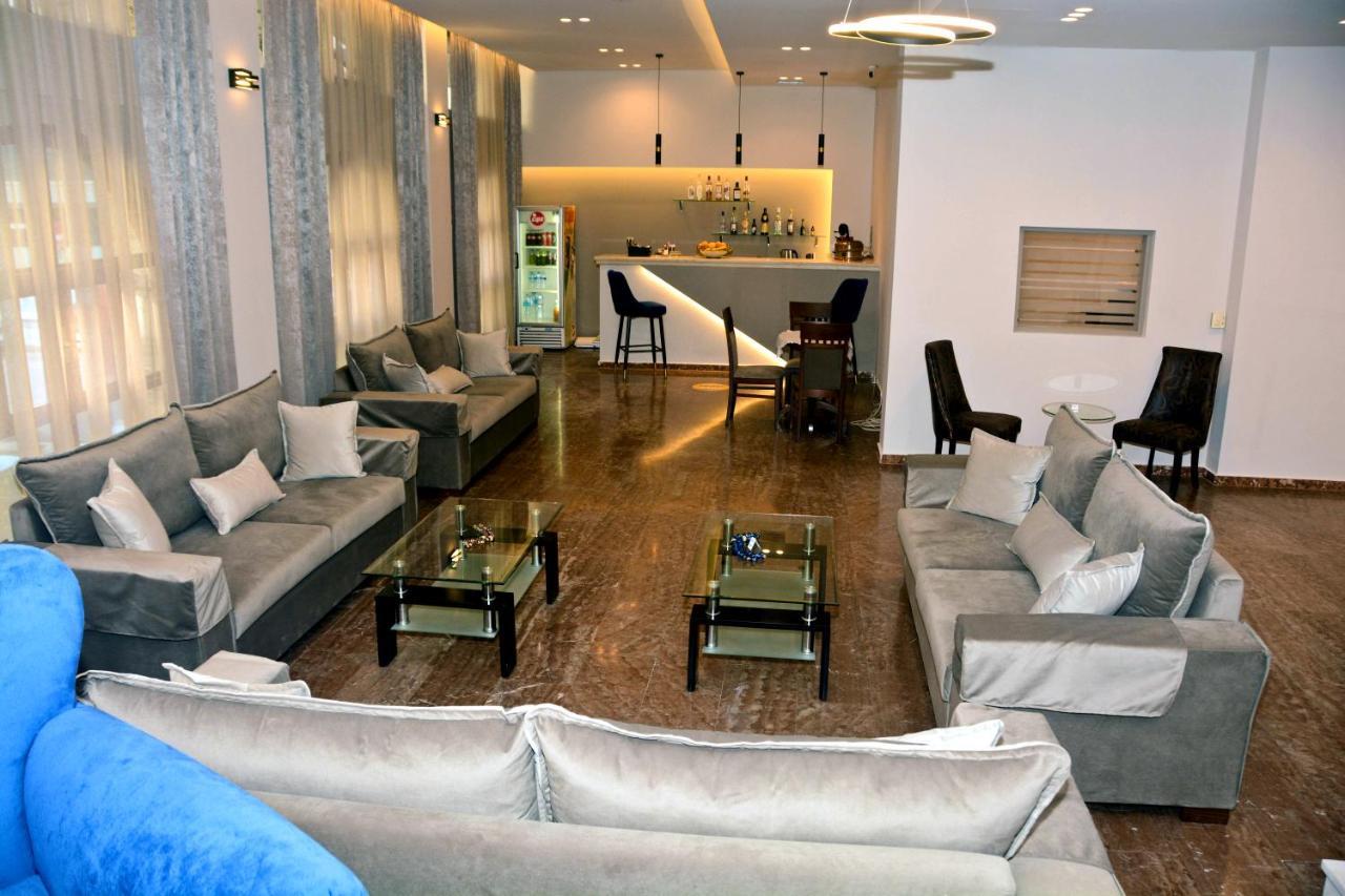 Hotel Marily Pyrgos  Bagian luar foto