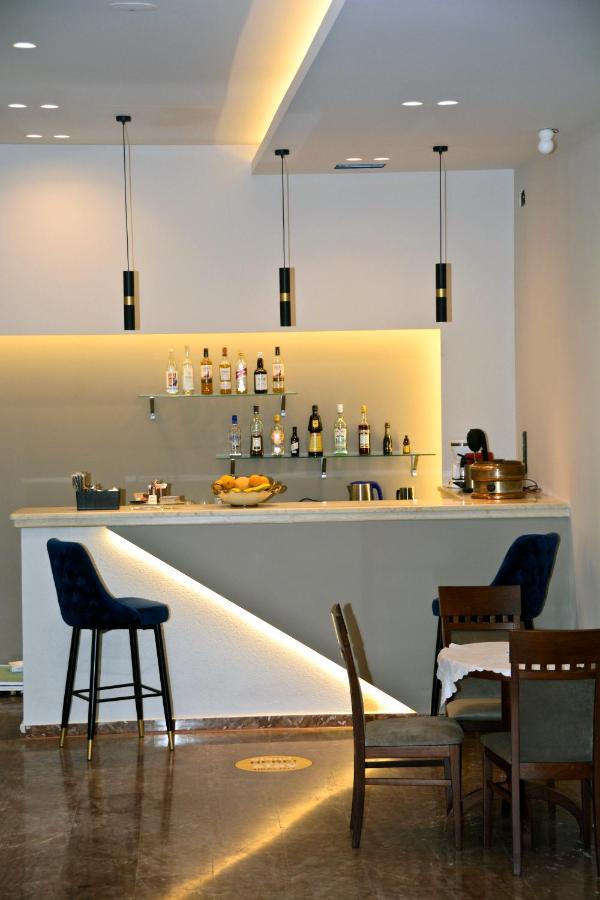 Hotel Marily Pyrgos  Bagian luar foto